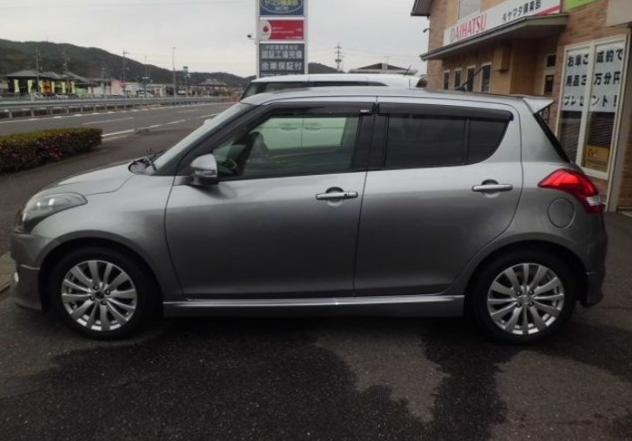2013 SUZUKI SWIFT
